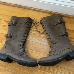 LACE UP BOOTS WOMEN SIZE 7